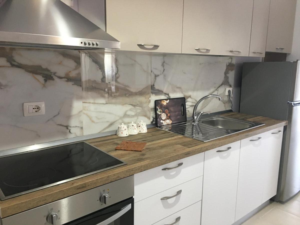 Linda'S Apartment Vlorë エクステリア 写真