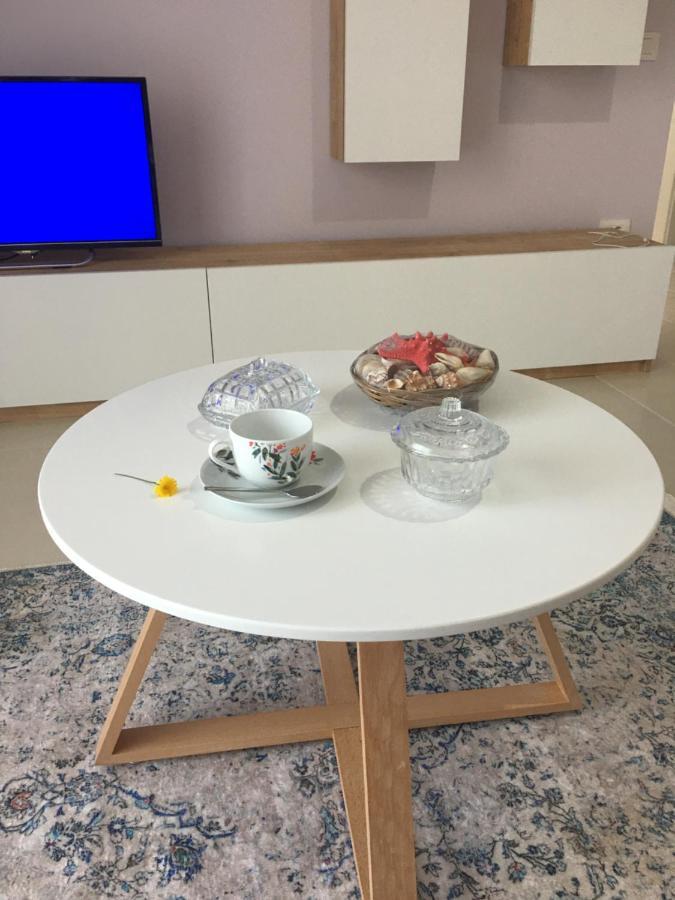 Linda'S Apartment Vlorë エクステリア 写真